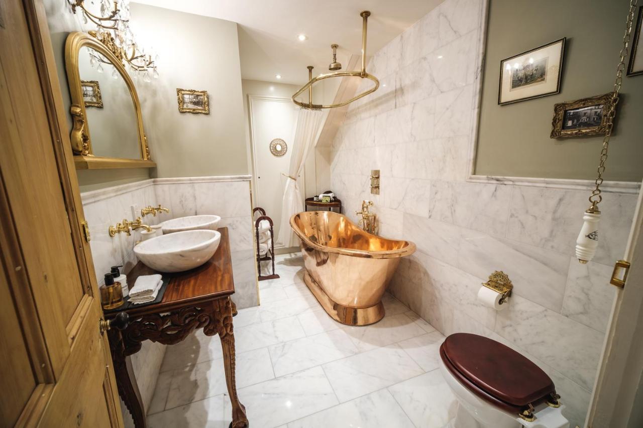 West Layton Manor Bed & Breakfast 5*