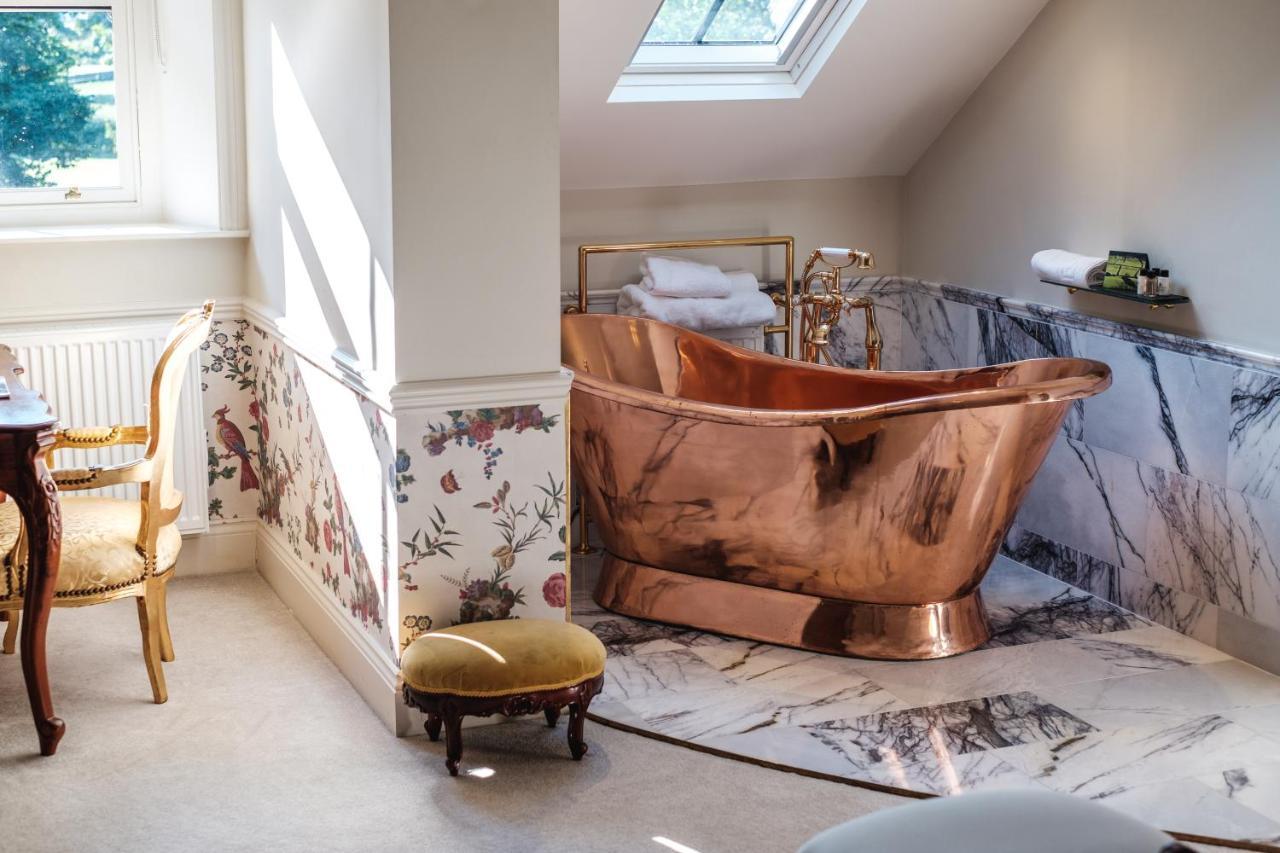 West Layton Manor Bed & Breakfast