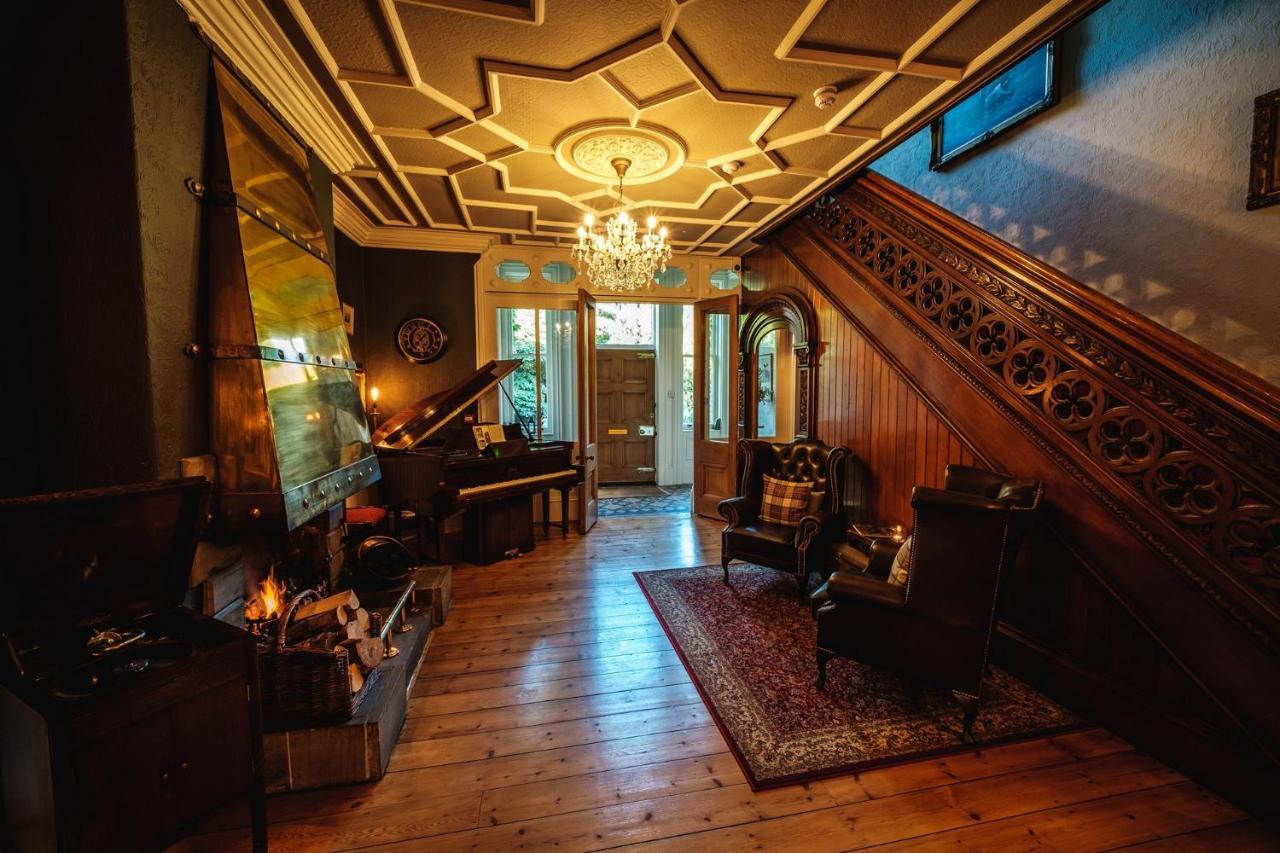 West Layton Manor 5*