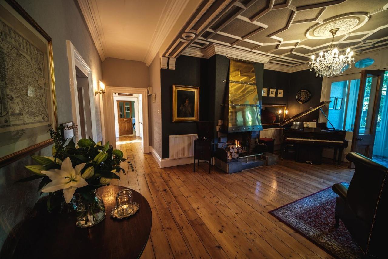 West Layton Manor Bed & Breakfast 5*