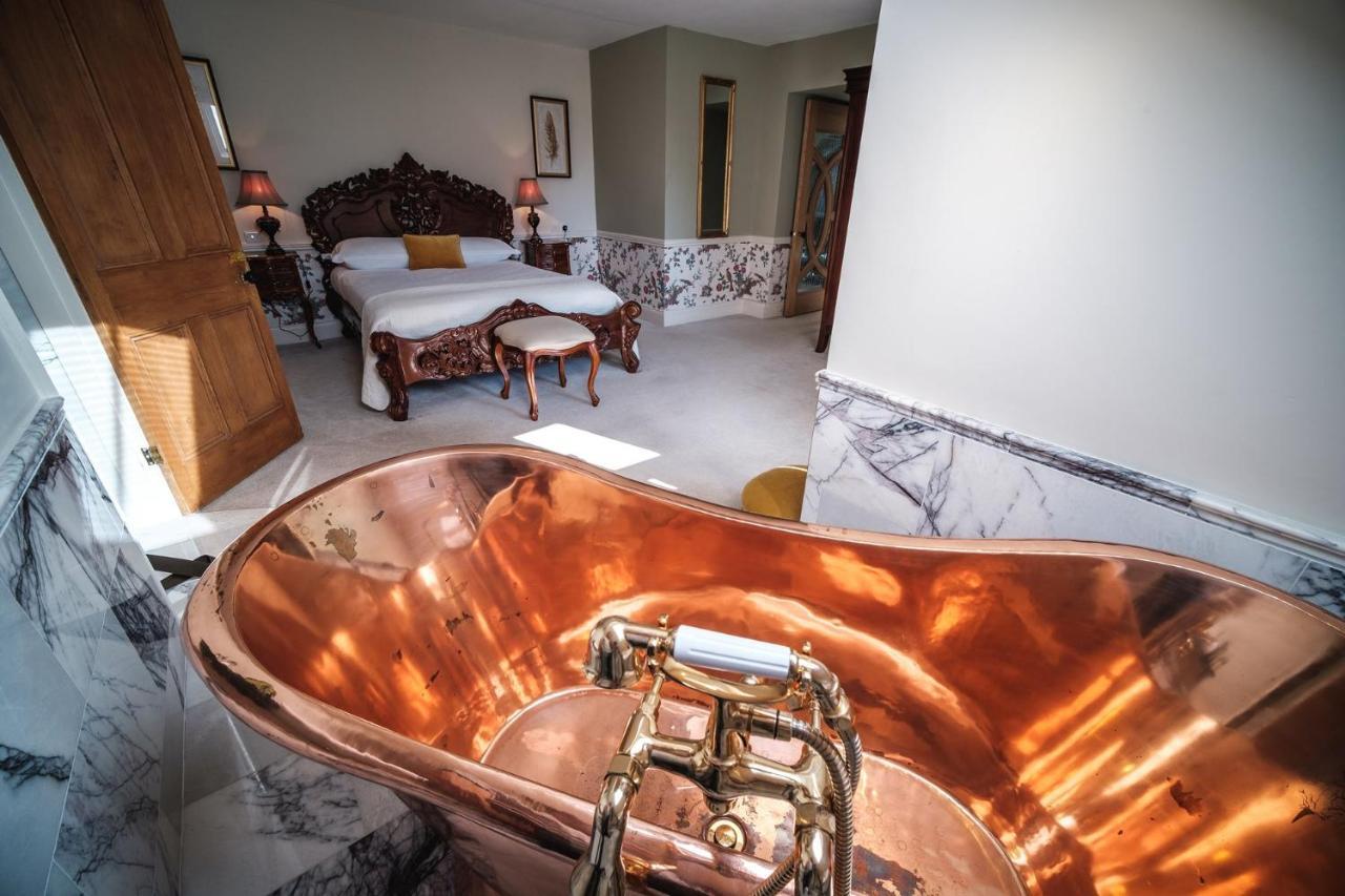 Bed & Breakfast West Layton Manor
